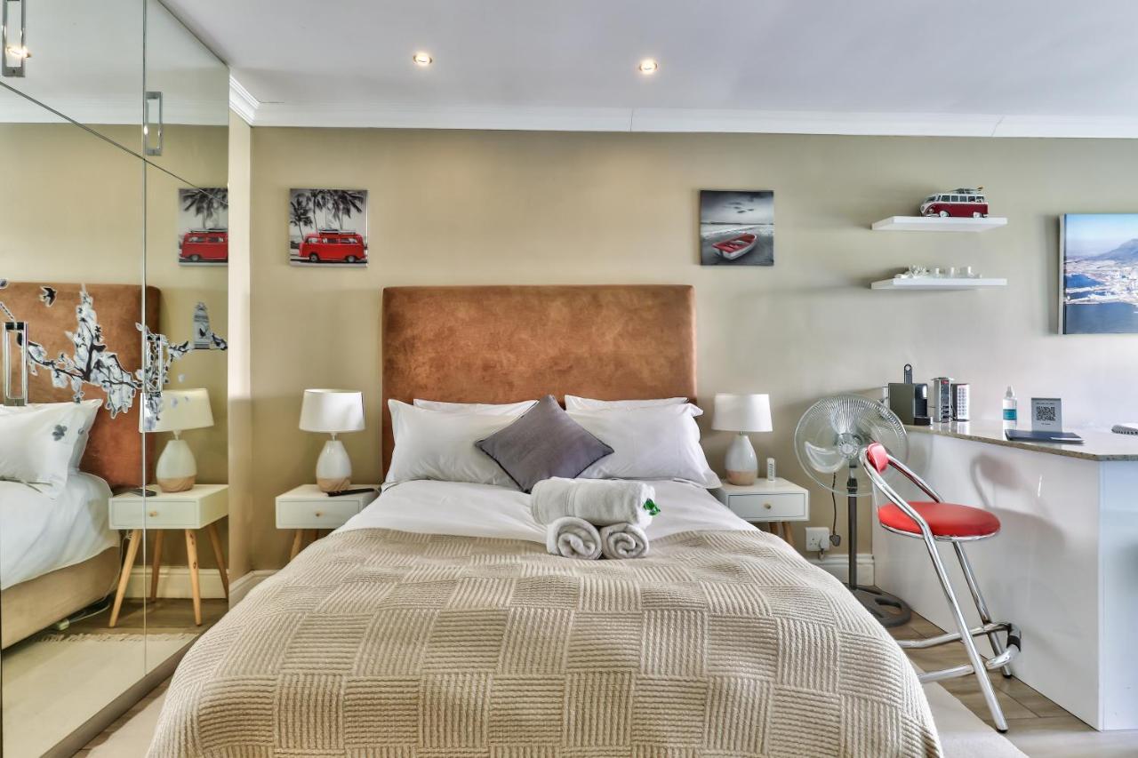 Hyde Park On The Square Apartment Кейптаун Екстериор снимка